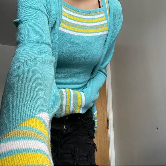 Vintage Tank and cardigan Set - Picture 6 of 8